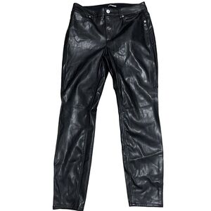 NWOT Express High Rise faux leather pants. Black size 6